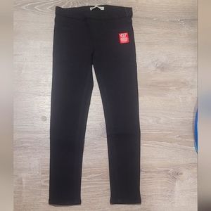 NWOT Levis Black Pull On Jeggings